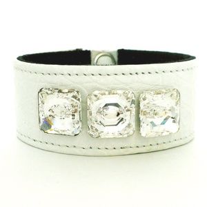 White leather bracelet with Swarovski Crystals